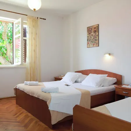 Apartment Rab125 By Interhome